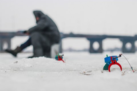 Рятувальники просять рибалок не виходити на кригу водойм через відлигу