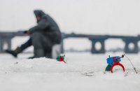 Рятувальники просять рибалок не виходити на кригу водойм через відлигу