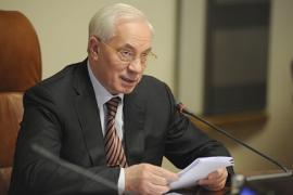 Азаров: Тимошенко лжет, говоря об одинаковых с европейскими ценах на продукты