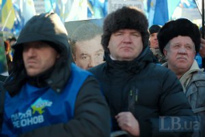 К Раде стягивают силовиков и людей из регионов ради принятия бюджета