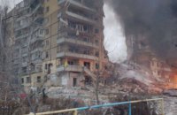 У Дніпрі окупанти влучили у багатоповерхівку (оновлено)