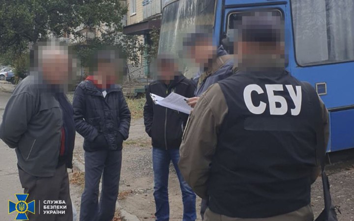 У Кривому Розі правоохоронці викрили автоперевізника, який працював на росіян під час окупації Херсона