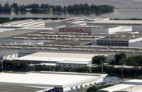 Партия новых автомобилей на 12 миллионов долларов утонула на заводе Honda в Таиланде