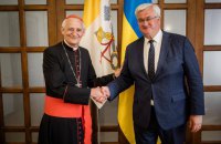 Очільник українського МЗС провів зустріч з кардиналом Святого Престолу