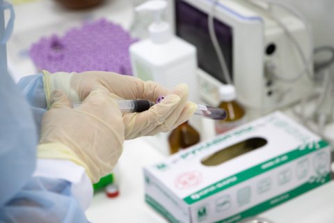 В Украине зафиксировали почти 8000 новых заболевших ковидом - это самый высокий недельный показатель