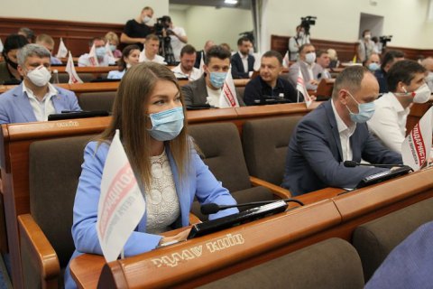 В Киеве появится сквер Муслима Магомаева и улица Гарета Джонса