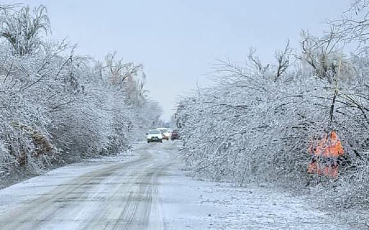 Через негоду на Миколаївщині запровадили обмеження для вантажівок та автобусів 