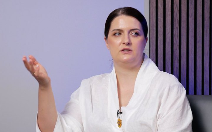 “Ми випускаємо з медуніверситету агентів 007 з ліцензією на вбивство”, – хірургиня Анастасія Пристая 