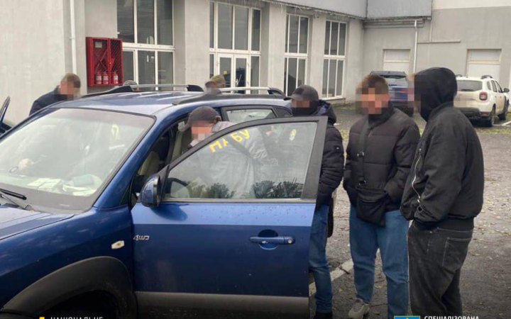 ​НАБУ і САП викрили бізнесмена, який хотів дати хабар командувачу ОСУВ "Одеса"