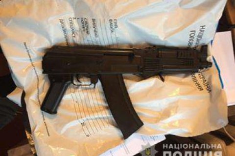 В Белой Церкви трое местных жителей, угрожая "автоматом", украли две тушки индейки и скрылись на BMW