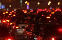 На в'їзді до Львова затори: авто лишають і йдуть пішки