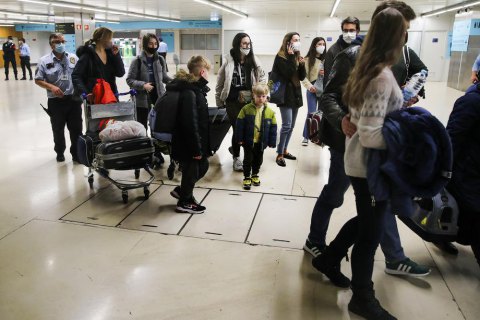 Притулку в інших країнах шукають 520 тисяч українців