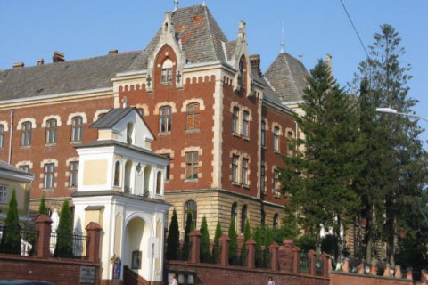 В Дрогобычском педуниверситете преподаватель совершил самоубийство