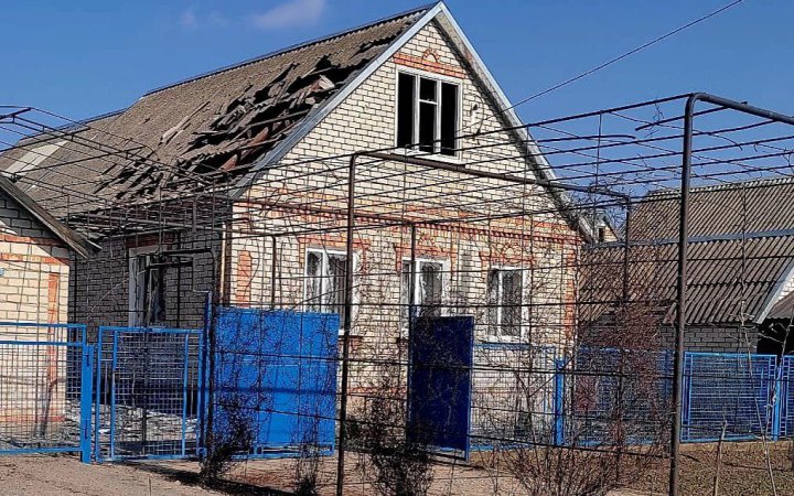 Внаслідок російського обстрілу на Дніпропетровщині поранена жінка