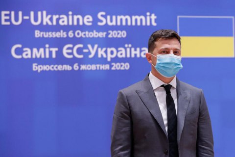 Зеленський: "Безвізовому режиму нічого не загрожує"