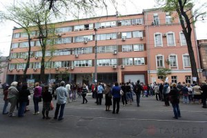 Невідомий повідомив про замінування суду в Одесі