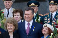 Янукович поблагодарил ветеранов за победу