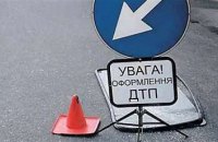 В Харькове пьяный водитель врезался в снегоуборочную машину
