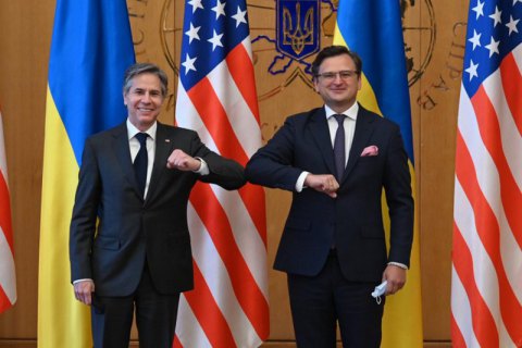 Кулеба і Блінкен обговорили можливість залучення США до мирного врегулювання в Україні