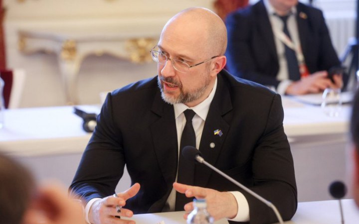 Росіяни бомблять наш газовидобуток, – Шмигаль про ранковий обстріл Дніпра