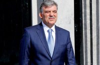 Президент Турции попал в больницу с диагнозом "отит"