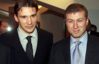 Андрей Шевченко владеет компанией, которая помогает Абрамовичу добывать золото в России, - DW