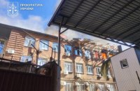 Дрони атакували Київ: удари по навчальному та медзакладу, багатоповерхівці та складах (оновлено)