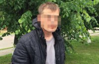 В Черкасской области чиновник горсовета продавал наркотики несовершеннолетним