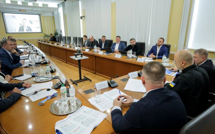 Шмигаль доручив "Укренерго" спростити процедури проєктування і будівництва захисних споруд