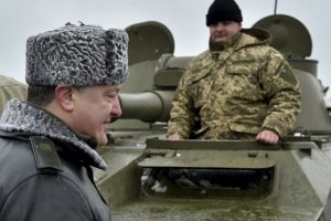 Порошенко учредил медаль "Защитнику Отечества"