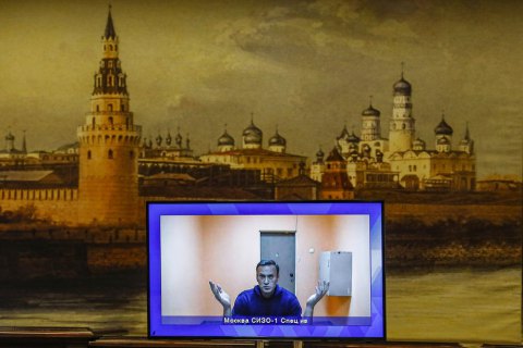 Apple та Google видалили додаток "Навальний" після погроз Роскомнагляду