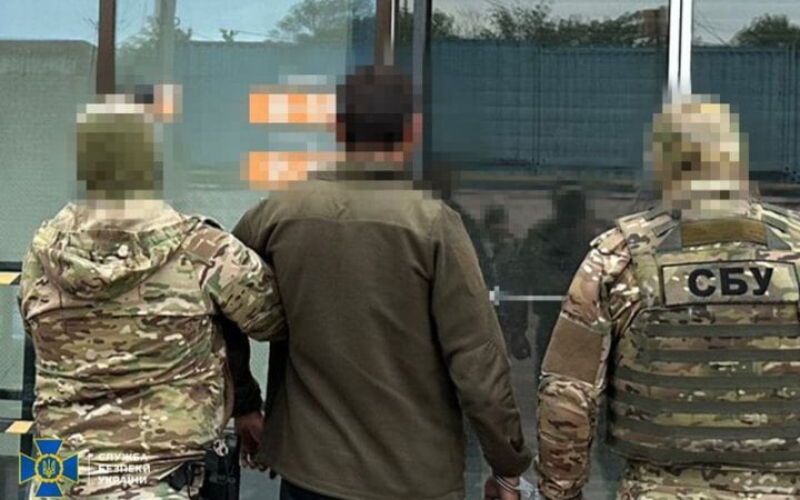 В Одесі викрили російського агента, який реєстрував “старлінки” для окупантів