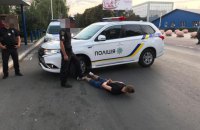 У Києві 18-річний хлопець поранив таксиста ножем і пограбував його