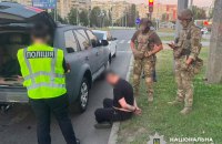 На Харківщині затримали військовослужбовця, якого підозрюють у вимаганні коштів за допомогу з демобілізацією