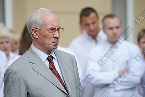 Азаров рассказал Патриарху Грузии об аварии на шахте