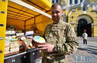 Волонтеры освятили паски для бойцов АТО