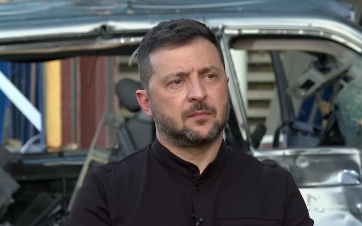 Зеленський: юридичного визнання окупованих земель не буде, готові повертати їх у майбутньому шляхом перемовин
