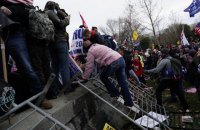 Унаслідок штурму Капітолію в США загинули чотири людини