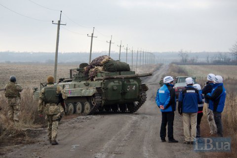 Бойовики другу добу ведуть вогонь у напрямку Петрівського