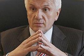 Литвин подал в суд на двух депутатов-совместителей