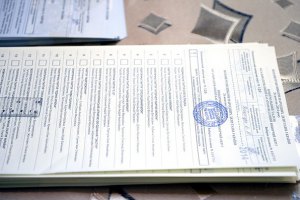 На округе Журавского и Литвина-младшего пытались поджечь комнату с бюллетенями