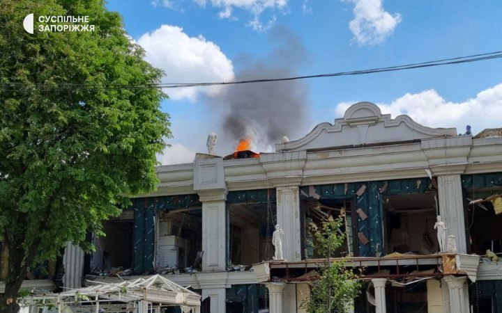 У Запорізькій міськраді просять не сіяти паніку через увімкнення вуличного освітлення та збільшення відстані між їжаками