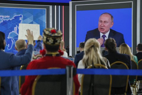 Путин заявил, что Германия перепродает российский газ Украине, и потому цена растет