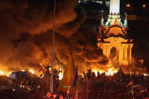 Матчи "Динамо" и "Днепра" состоятся - указ Януковича на УЕФА не распространяется 