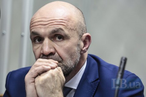 На Мангера снова надели электронный браслет слежения