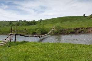 Буковинское село восстало против властей из-за разрушенного моста