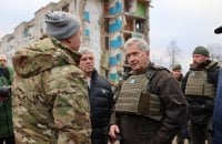 Президент Фінляндії відвідав Бородянку та Бучу: ​"Звірства, скоєні тут, не повинні залишитися безкарними"