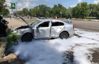 У Дніпрі автомобіль збив насмерть жінку на зупинці