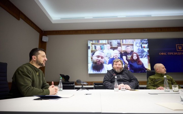 Зеленський поспілкувався з полярниками зі станції "Академік Вернадський"
