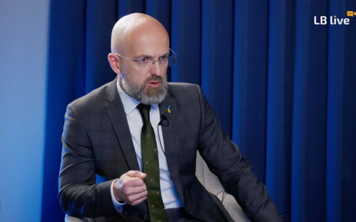 Попередня реєстрація виборців за кордоном: МЗС і ЦВК готують електронний механізм для «мепінгу» громадян